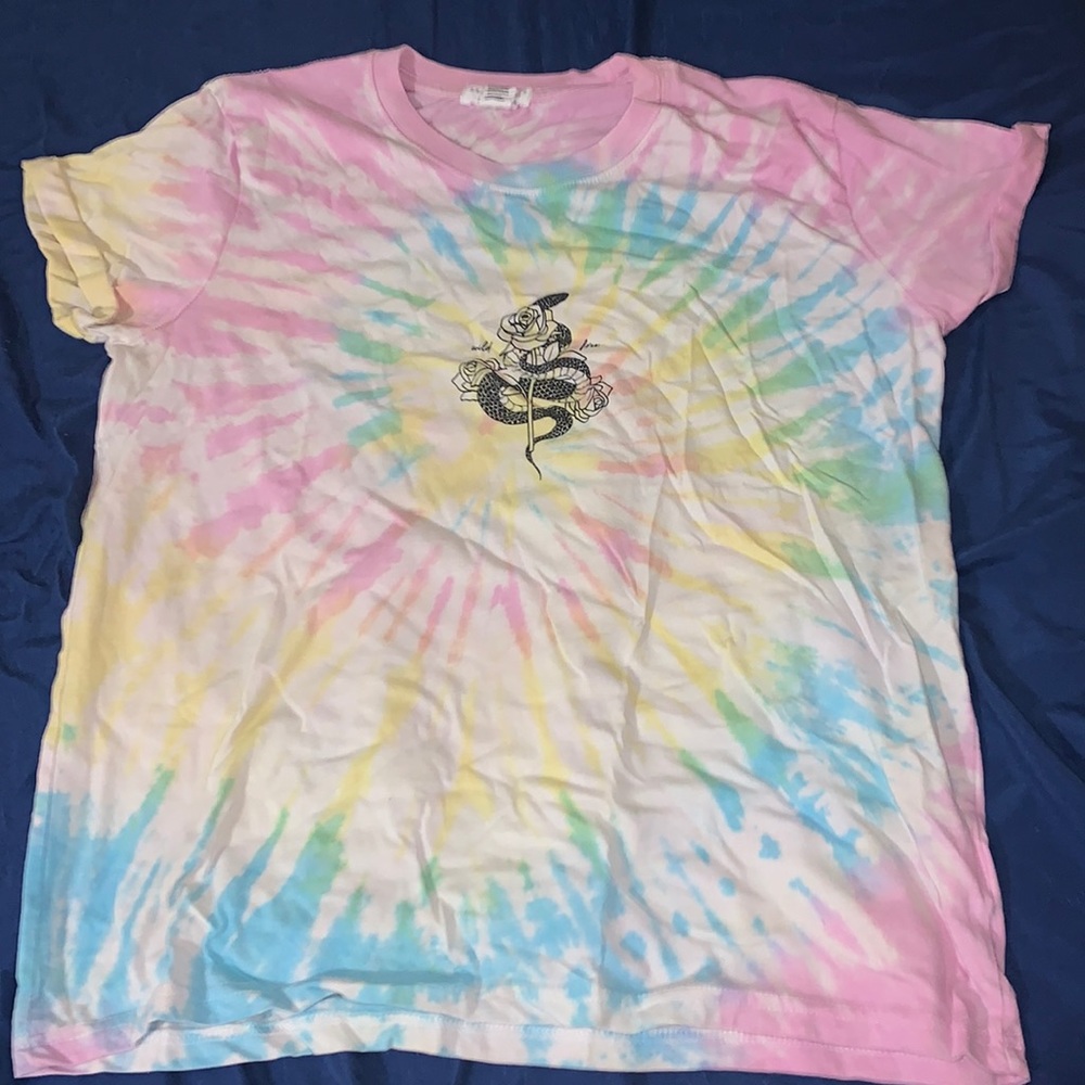 Simple T-shirt was never used!